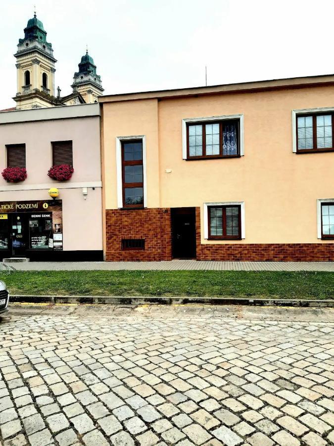 Ferienwohnung U Pani Malirky Valtice Exterior foto