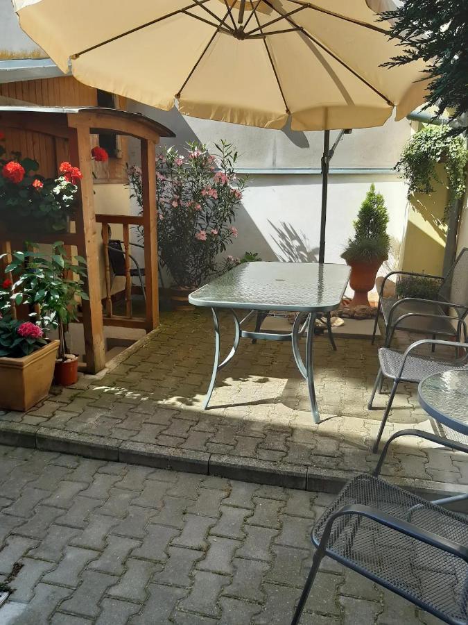 Ferienwohnung U Pani Malirky Valtice Exterior foto